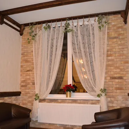 Zolota Forel Hotel *