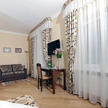 Hotel Zolota Forel